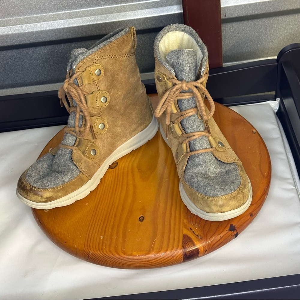 SOREL Women's Out N About BootStyle NL3423-224‎ – Size 8 – Tobacco/Grey Wool